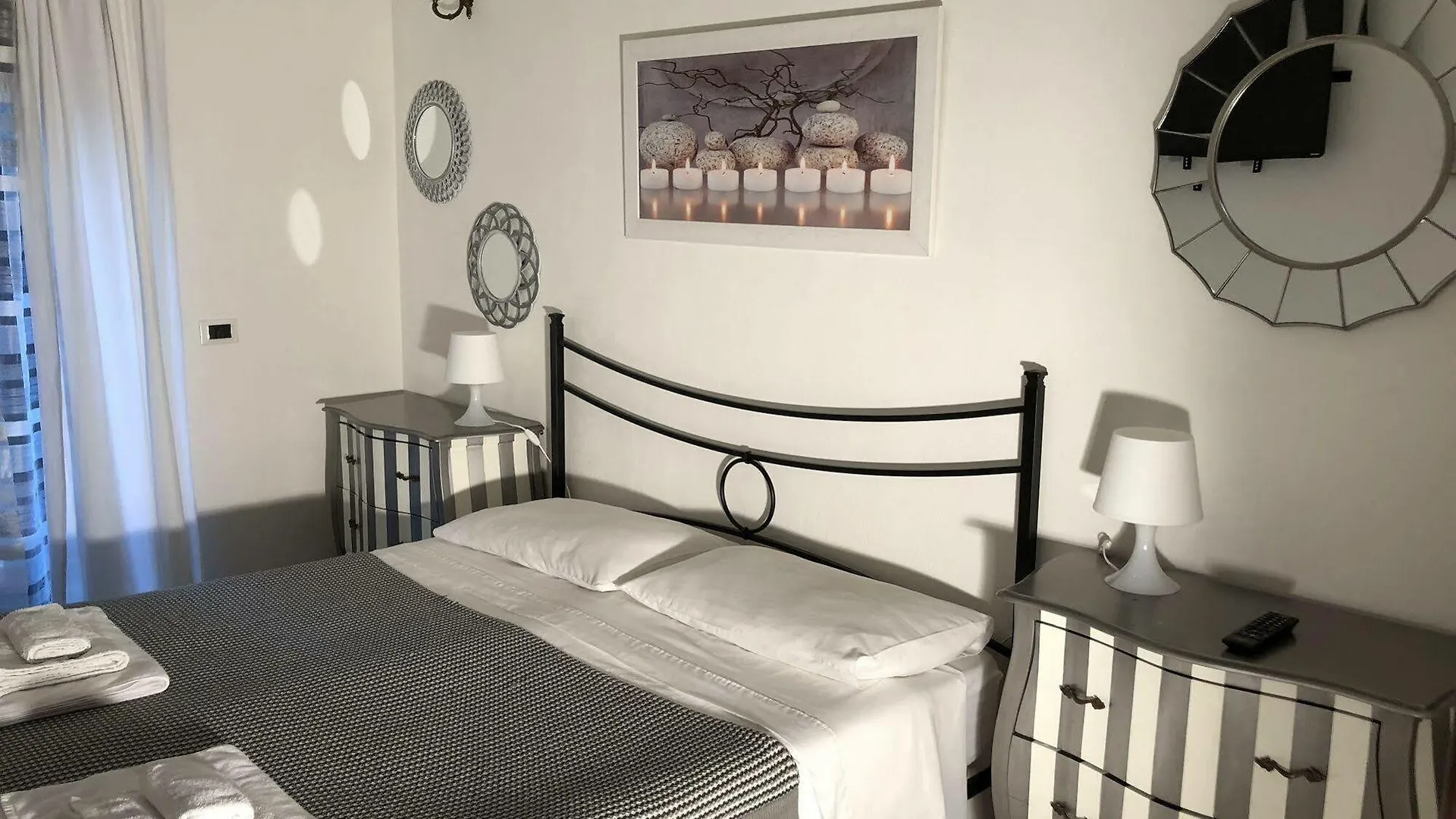 Bed & Breakfast B&B Villa Loriana Milo Italy